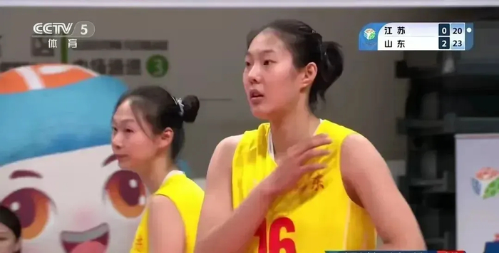赛事分析-别再骂郭湘玲！山东女排惨败江苏，锅不该小将背，教练才是真问题|江苏女排|球队|球迷|主力|孙杰_新浪体育_新浪新闻